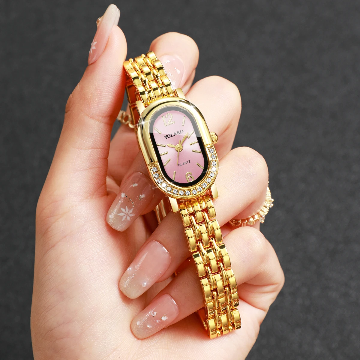 Luxury Watch Case Travel - Luksusowy damski zegarek kwarcowy z cyrkoniami,