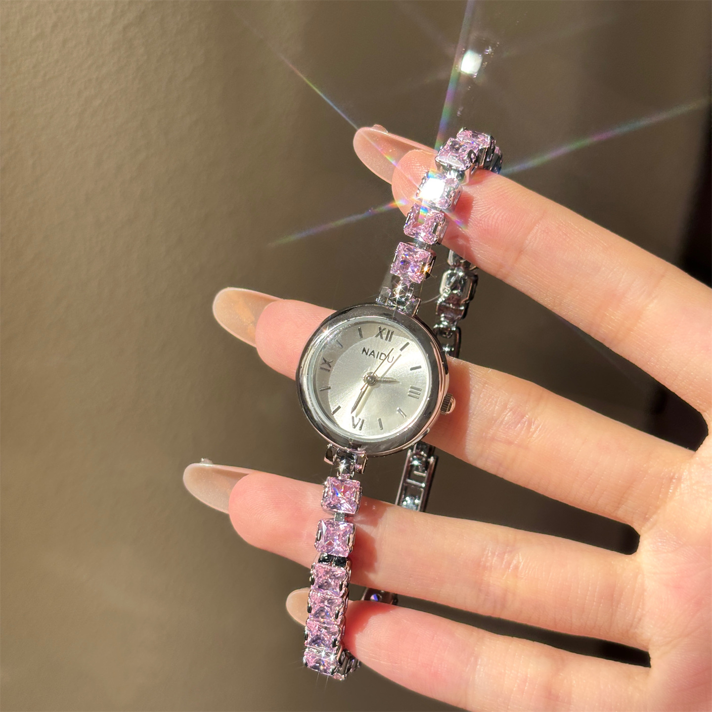 Nowy modny zegarek-bransoletka – Luxury Watch Levels recenzja i cena